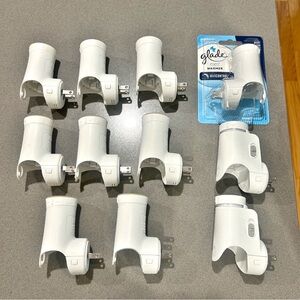 Set/Lot of 11 Glade White Plug-In Scented Oil Warmer Air Fresheners some w/Light